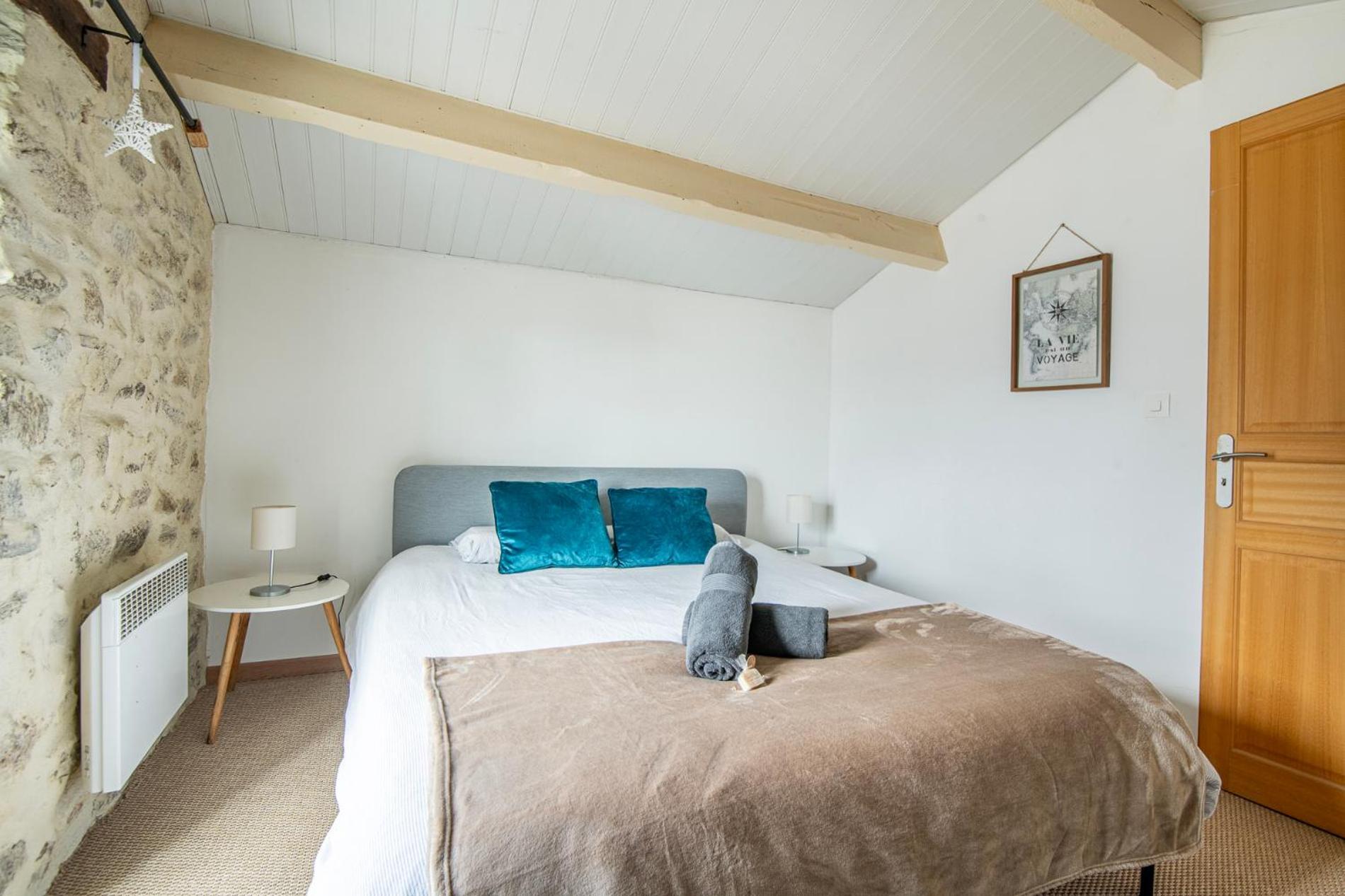Le Nid - Hyper Centre Cholet - 25 Min Puy Du Fou Apartment ภายนอก รูปภาพ
